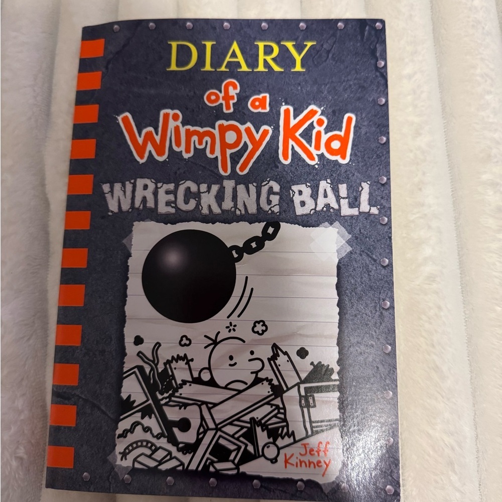 Diary of a Wimpy Kid: Wrecking Ball - Gray and Orange Edition